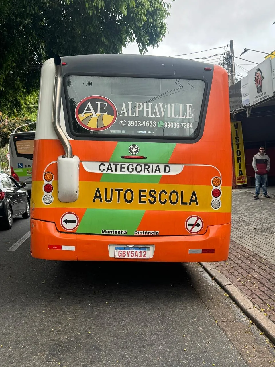 Ônibus categoria D da Auto Escola Alphaville